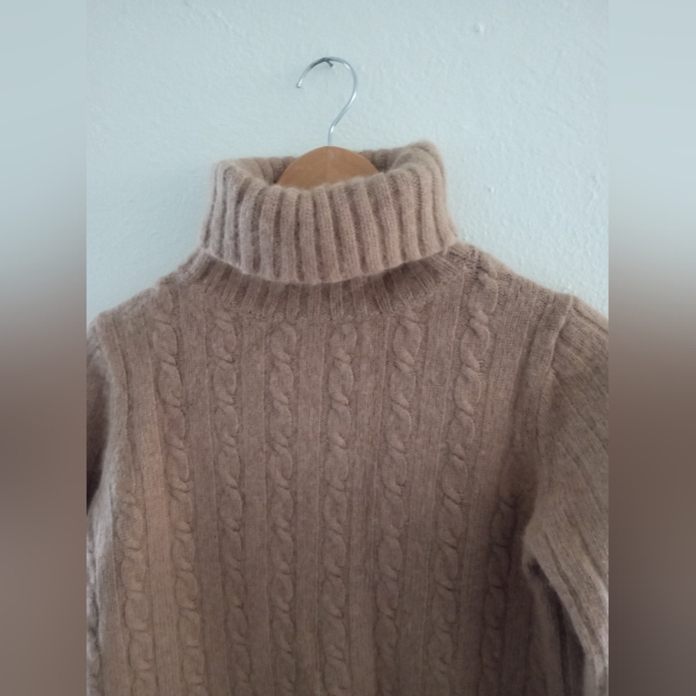 J CREW Wool Blend Cable Knit Turtleneck Sweater In Tan | L - Picture 3 of 6